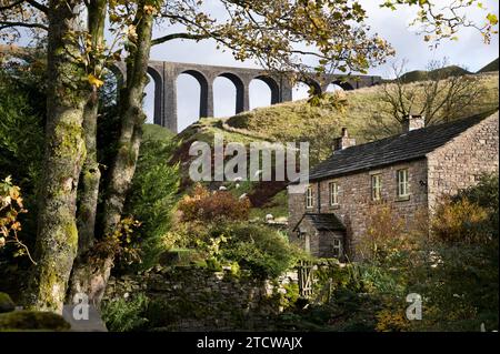Arten Gill Viaduct on the Settle-Carlisle railway at Stone House in Dentdale, Yorkshire Dales National Park. Stock Photo