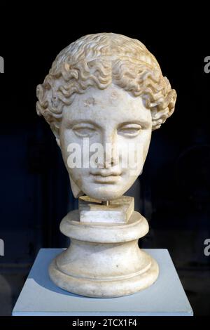 Head of Hera (goddess of marriage, women and family, and the protector of women during childbirth in Greek mythology) - Pentelic marble, copy after the Greek original by Agorakritos dated to 420 BC, from via Labicana - Museo Centrale Montemartini, Rome, Italy Stock Photo