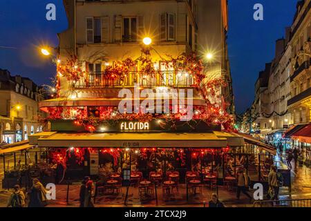 People sitting outside on the terrace at Florida Les Halles, a restaurant , bistro in the Les Halles area of Paris, France Stock Photo