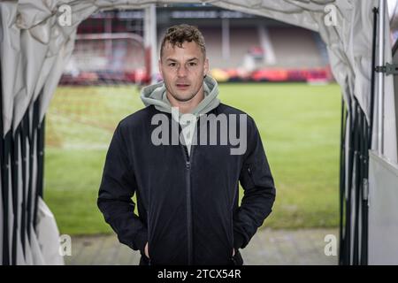 Cottbus, Germany. 14th Dec, 2023. Singer Alexander Knappe stands in the players' tunnel at the 'Stadion der Freundschaft'. Credit: Frank Hammerschmidt/dpa/Alamy Live News Stock Photo