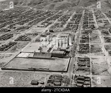 Aerial view of Austin High School, El Paso, Texas April 1941 Stock Photo