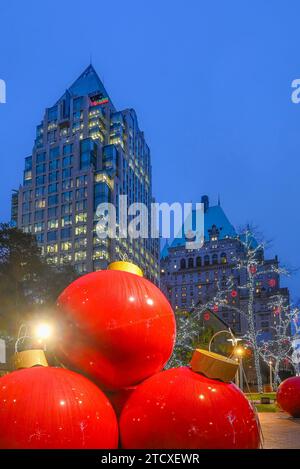 Fairmont Vancouver Hotel, Christmas Holiday Lights, Vancouver, British Columbia, Canada Stock Photo