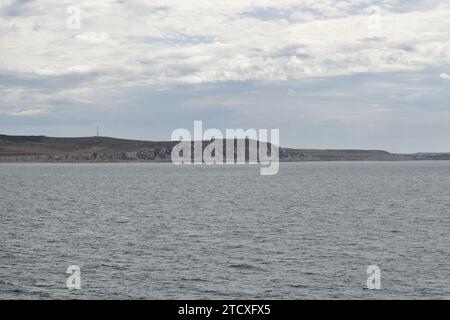 The elevated French coastline of Cap Blanc-Nez near Calais as seen from the sea Stock Photo