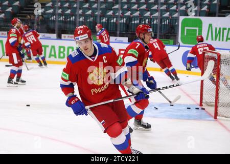 Saint Petersburg, Russia. 14th Dec, 2023. Russia 25 national hockey team player, Alexander Nikishin (21) seen in action during the Channel One Cup (ice hockey) between Russia 25 and Stars and the VHL at the Ice Sports Palace. (Final score; Russia 25 5:2 Stars and the VHL) Credit: SOPA Images Limited/Alamy Live News Stock Photo