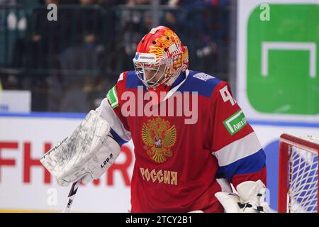 Saint Petersburg, Russia. 14th Dec, 2023. Russia 25 national hockey team player, Nikita Serebryakov (98) seen in action during the Channel One Cup (ice hockey) between Russia 25 and Stars and the VHL at the Ice Sports Palace. (Final score; Russia 25 5:2 Stars and the VHL) Credit: SOPA Images Limited/Alamy Live News Stock Photo