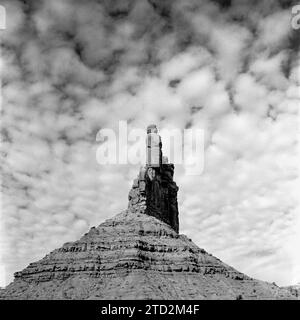 HB44104-00.....UTAH - Sandstone butte in Valley Of The Gods. Stock Photo