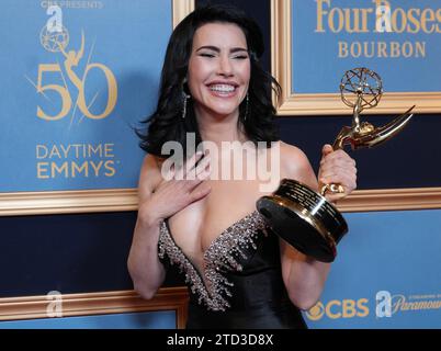 Jacqueline MacInnes Wood poses with the award for 'Outstanding Lead Performance In A Daytime Drama Series: Actress' at the 50th Annual Daytime Emmy Awards - Press Room held at the The Westin Bonaventure Hotel in Los Angeles, CA on Friday, December 15, 2023. (Photo By Sthanlee B. Mirador/Sipa USA) Stock Photo