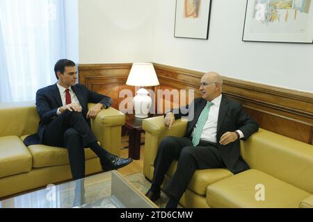 Madrid 09-24-2014/// full control session of the government in the congress of deputies PHOTO..JAIME GARCIA....ARCHDC....in the image pedro sanchez with duran lleida. Credit: Album / Archivo ABC / Jaime García Stock Photo