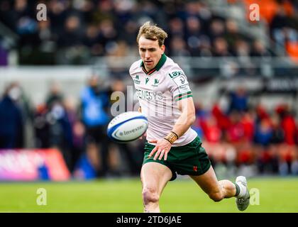 LONDON, UNITED KINGDOM. 16th, Dec 2023. Shayne Bolton of Connacht Rugby (centre) during Saracens vs Connacht Rugby - Investec Champions Cup at StoneX Stadium on Saturday, 16 December 2023. LONDON ENGLAND.  Credit: Taka G Wu/Alamy Live News Stock Photo