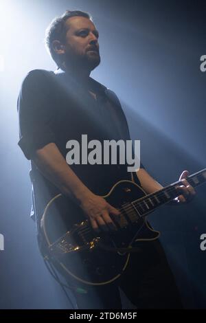 London, UK. 16 Dec 2023. Guitarist Richard Oakes of English rock band Suede performs on the second of three nights at Electric Brixton. Credit: Justin Ng/Alamy Live News Stock Photo