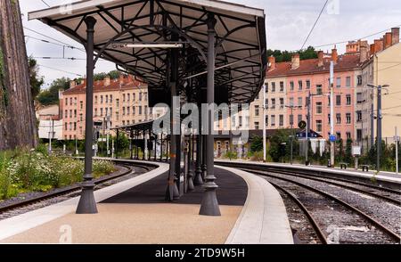 Curved platform at Lyon-Perrache railway station Stock Photo