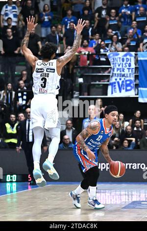 Treviso, Italy. 17th Dec, 2023. Justin Robinson ( Nutribullet Treviso Basket ) thwarted by Hubb Prentiss during Nutribullet Treviso Basket vs Dolomiti Energia Trentino, Italian Basketball Serie A match in Treviso, Italy, December 17 2023 Credit: Independent Photo Agency/Alamy Live News Stock Photo