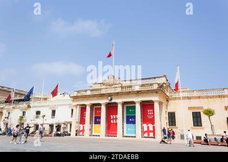 Government Building, Palace Square (St. George's Square), La Valletta, Malta. Stock Photo