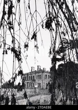 Oulton Hall, near Leeds before renovation in 1987. Stock Photo