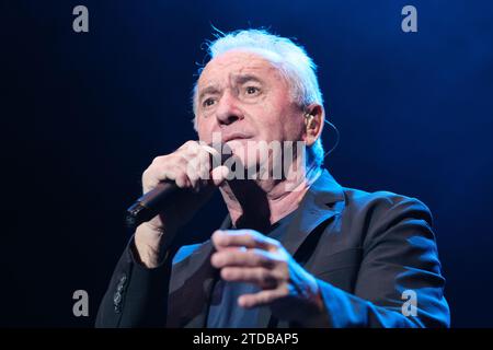 Madrid, Spain. 17th Dec, 2023. The singer Víctor Manuel performs during the end of tour concert at the Wizcenter in Madrid. December 17, 2023 Spain (Photo by Oscar Gonzalez/Sipa USA) (Photo by Oscar Gonzalez/Sipa USA) Credit: Sipa USA/Alamy Live News Stock Photo