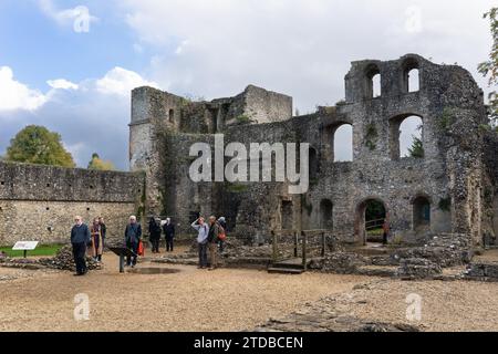Visitors at the ruined remains of Wolvesey Castle (Old Bishop's Palace) - a 12th-century palace, once the residence of the bishops of Winchester. UK Stock Photo