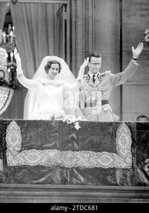 Brussels (Belgium), 12/15/1960. Wedding of the kings of Belgium Baudouin I and Fabiola in the cathedral of Saint Michael and Saint Gudula in Brussels. The ceremony was officiated by Italian Cardinal Giuseppe Siri. Credit: Album / Archivo ABC Stock Photo