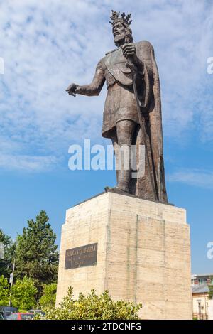 Monument of Mircea cel Batran in Pitesti Romania . Sculpture of  Voivode of Wallachia Stock Photo