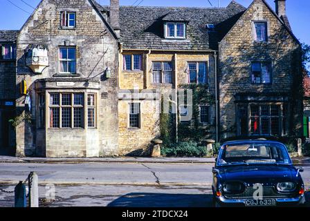 Old New inn hotel, Bourton on the Water, Gloucestershire, England, UK October 1971 Stock Photo