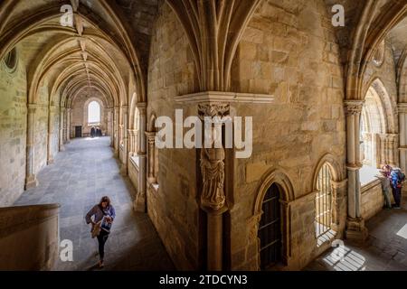 claustro, construido entre 1317 y 1340, estilo gótico, catedral de Évora,  Basílica Sé Catedral de Nossa Senhora da Assunção, Évora, Alentejo, Portuga Stock Photo