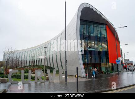 Slough, Berkshire, UK. 16th December, 2023. Following the financial demise and effective bankruptcy of Slough Borough Council (SBC) it has been reported that SBC are now considering selling the Curve in Slough, Berkshire or finding another use for it. The former library in Slough was demolished and replaced with the state of the art Curve (pictured) in 2016 which houses the library and also the Registry Office. Credit: Maureen McLean/Alamy Stock Photo