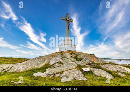 Old Christian cross, Ile aux Marins, fishermen's island, Territorial Collectivity of Saint-Pierre and Miquelon, Overseas Collectivity of France Stock Photo