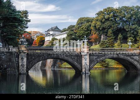 Nijubashi bridge over the moat and a guard tower in the Imperial Palace of Tokyo in autumn, Tokyo, Honshu, Japan, Asia Stock Photo