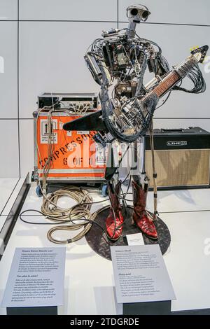 MUNICH, GERMANY - APRIL 29, 2023: Robot guitarist ,,Fingers', manufacturer Frank Barnes, Markus Kolb, Stock Plum. Can play a quitar using ist 78 hydra Stock Photo