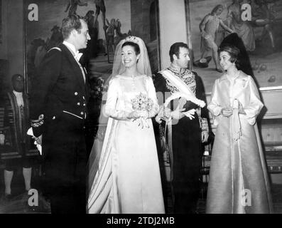 03/07/1972. Your AA.RR. Don Juan Carlos and Doña Sofia with Alfonso de Borbón and Carmen Martínez Bordiú on the latter's wedding day. Credit: Album / Archivo ABC Stock Photo