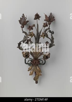 Wall arm, whose arms and candle holders are designed as flower branches, anonymous, c. 1700 - c. 1750 A forged iron altar bouquet. Painted with the original colors.  iron (metal) forging A forged iron altar bouquet. Painted with the original colors.  iron (metal) forging Stock Photo