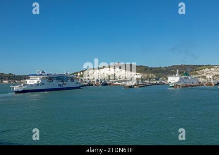 Ferry, harbour, castle, Dover, Kent, England, Great Britain Stock Photo