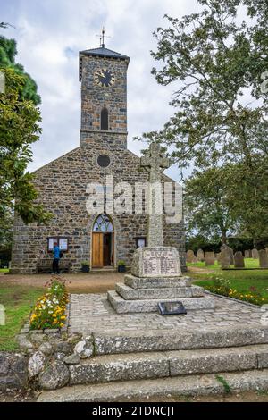 St Peter’s Church and Men of Sark Memorial Cross on Chasse Marais, Sark, Bailiwick of Guernsey, Channel Islands Stock Photo