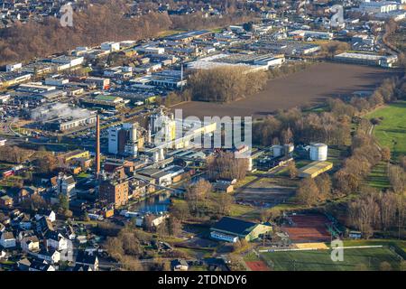 Aerial view, factory premises of Perstorp Chemicals GmbH chemical plant, behind the industrial area Niedereimerfeld, surrounded by autumnal deciduous Stock Photo