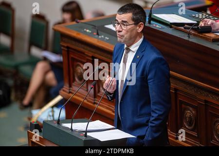 Brussels, Belgium. 19th Dec, 2023. N-VA's Sander Loones gestures during a plenary session of the Chamber at the Federal Parliament in Brussels on Tuesday 19 December 2023. BELGA PHOTO JONAS ROOSENS Credit: Belga News Agency/Alamy Live News Stock Photo