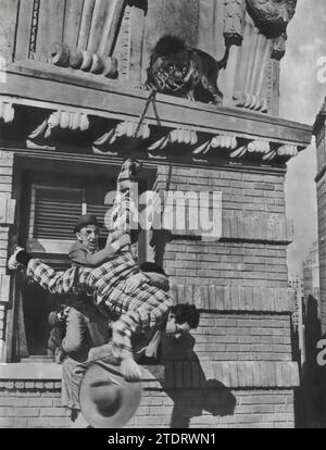 Harold Lloyd stars in the comedy 'The Sin of Harold Diddlebock' (1947), also known as 'Mad Wednesday'. Directed by Preston Sturges, this film marks Lloyd's return to cinema after a long hiatus. Lloyd reprises his role as Harold Diddlebock, a character he first portrayed in 'The Freshman' (1925). The story follows Diddlebock's misadventures as he navigates a series of comedic and absurd situations after losing his job. The film is notable for its blend of slapstick humor and witty dialogue, showcasing Lloyd's enduring talent as a comedic actor. Stock Photo