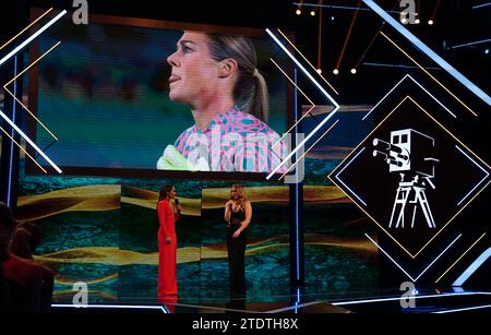 alex-scott-left-interviews-mary-earps-during-the-2023-bbc-sports