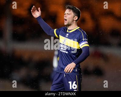 Burslem, UK. 19th Dec, 2023. Jonathan Howson of Middlesbrough during the Carabao Cup match at Vale Park, Burslem. Picture credit should read: Andrew Yates/Sportimage Credit: Sportimage Ltd/Alamy Live News Stock Photo