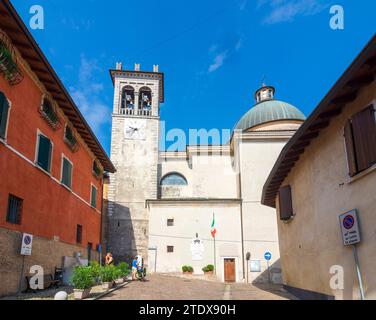 Puegnago sul Garda: church Chiesa di Santa Maria della Neve in district Raffa in Brescia, Lombardia, Lombardy, Italy Stock Photo