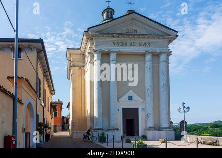 Puegnago sul Garda: church Chiesa di Santa Maria della Neve in district Raffa in Brescia, Lombardia, Lombardy, Italy Stock Photo