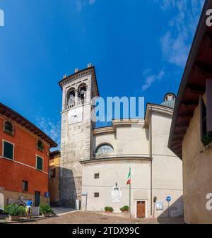 Puegnago sul Garda: church Chiesa di Santa Maria della Neve in district Raffa in Brescia, Lombardia, Lombardy, Italy Stock Photo