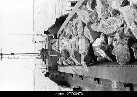 Pier ijmuiden Black and White Stock Photos & Images - Alamy