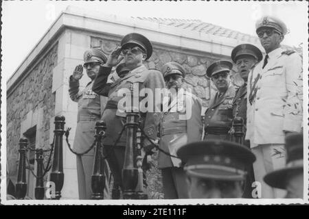 04/30/1957. The Sovereigns of Iran, in Spain. In the Image, in Toledo Witnessing the parade at the infantry academy. Credit: Album / Archivo ABC / Rodríguez Stock Photo