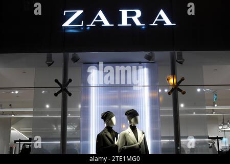 Shop Window of Clothing and Accessories Store Zara Editorial Photo - Image  of logo, entrance: 217783756