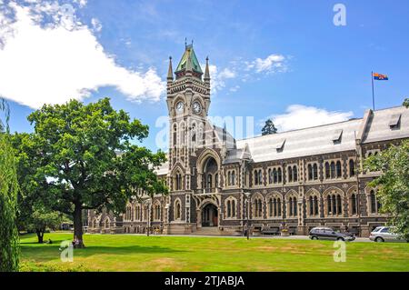 View of campus showing University Clock Tower, University of Otago, Dunedin, Otago, South Island, New Zealand Stock Photo