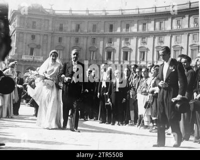 10/11/1935. Wedding of Juan de Borbón and María de las Mercedes. Credit: Album / Archivo ABC Stock Photo