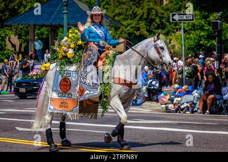 Portland, Oregon, USA - June 10, 2023:  in the Grand Floral Parade, during Portland Rose Festival 2023. Stock Photo