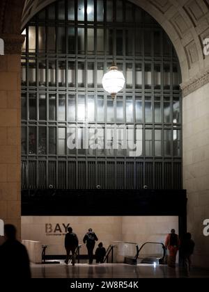 Commuters scramble to catch their train inside Union Station in Toronto, Ontario, Canada. Stock Photo