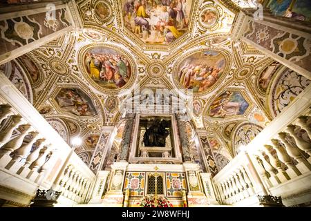 Artful Painted Ceilings Of The Tomb Of Saint Matthew Tomba Di San artful-painted-ceilings-of-the-tomb-of-saint-matthew-tomba-di-san