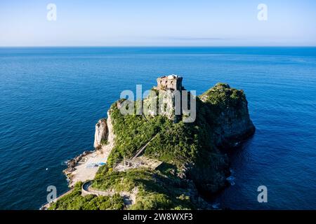 Lido di Capo di Concha, a small beach with a bar near the small village of Conca dei Marini on a small rocky peninsula on the Amalfi Coast. Stock Photo