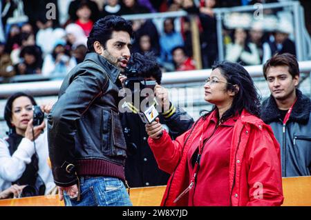 Archival Image. Entertainment - Amsterdam The Netherlands 10th June 2005. The creme de la creme of Indian cinema descend on Amsterdam for the IIFA Awards weekend. In the Olympische Stadion a charity cricket place between Bollywood allstars and various Dutch BNers Abhishek Bachchan interviewed by Channel 7 Bollywood, celebrity, celebrities, actor, actors, actress, International Indian Film Awards, stars, bekende nederlanders, nederland Stock Photo